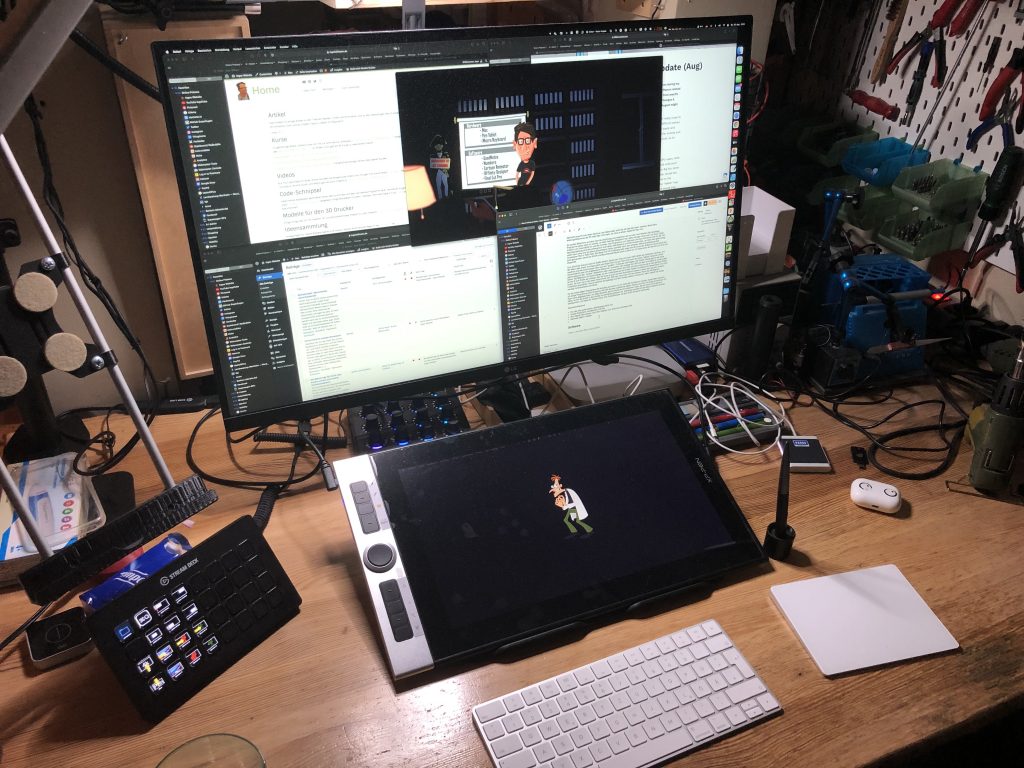 M1 Mac mini mit 4K Monitor und Pen-Display